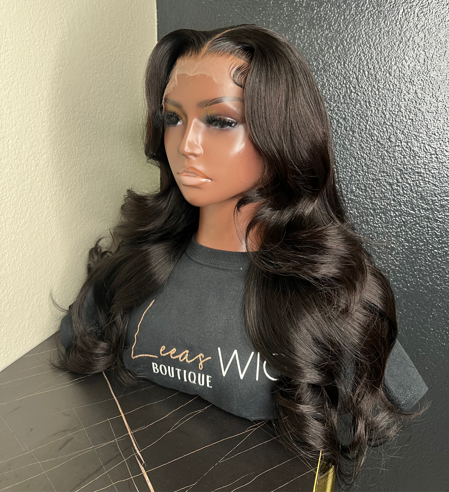 HD LACE FRONTAL WIG 20 INCH LAYERED Natural Black