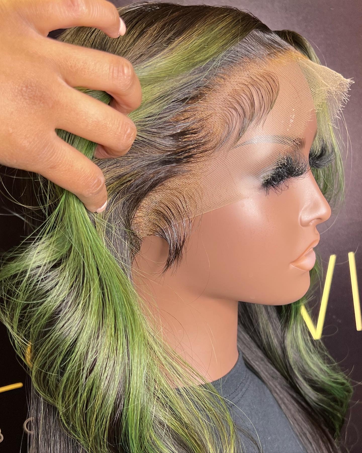 HD LACE FRONTAL WIG 20 Inch GREEN STRIPE/Natural Black