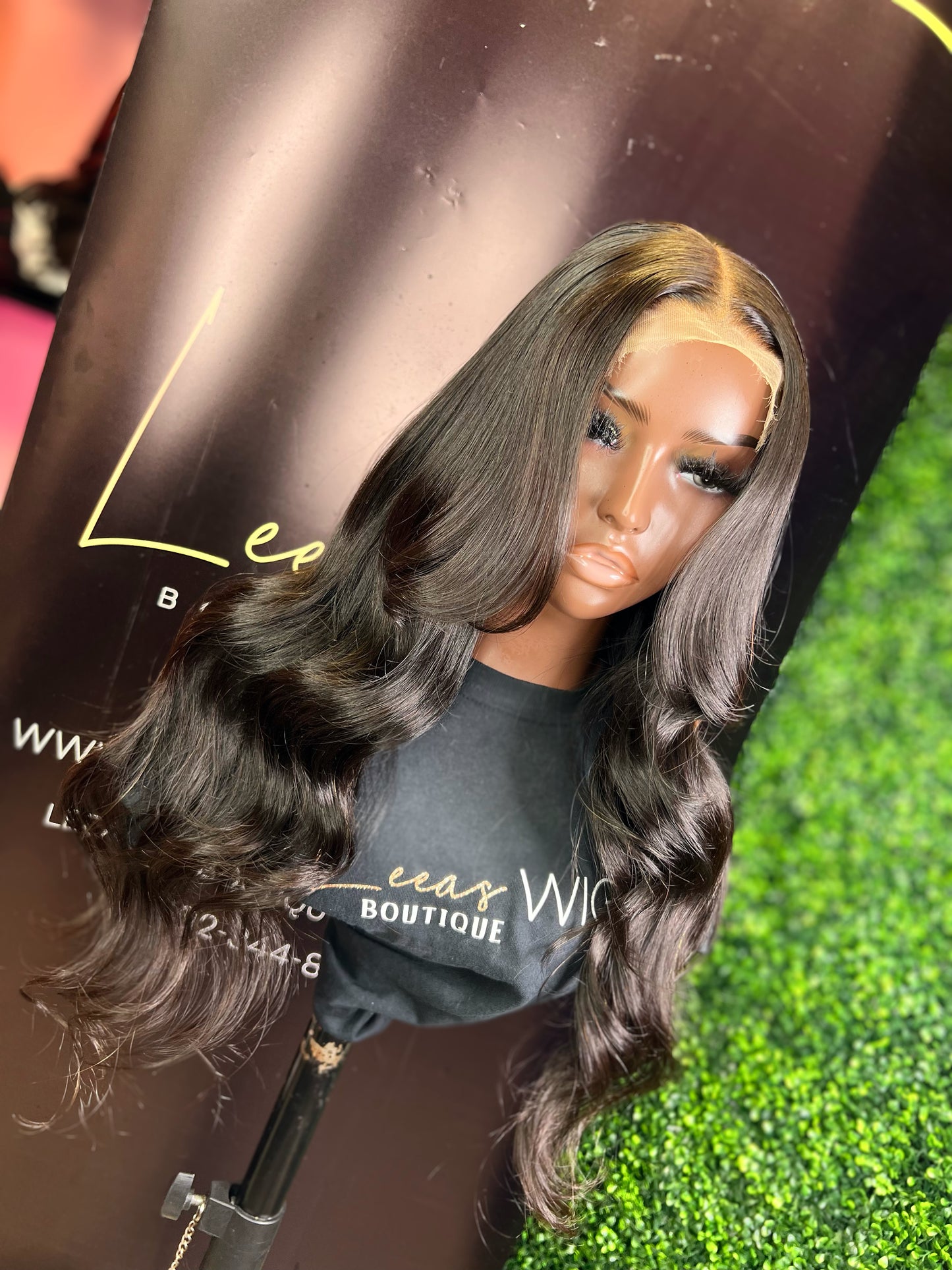 GLUELESS HD 5X5 CLOSURE WIG 22 INCH NATURAL BLACK