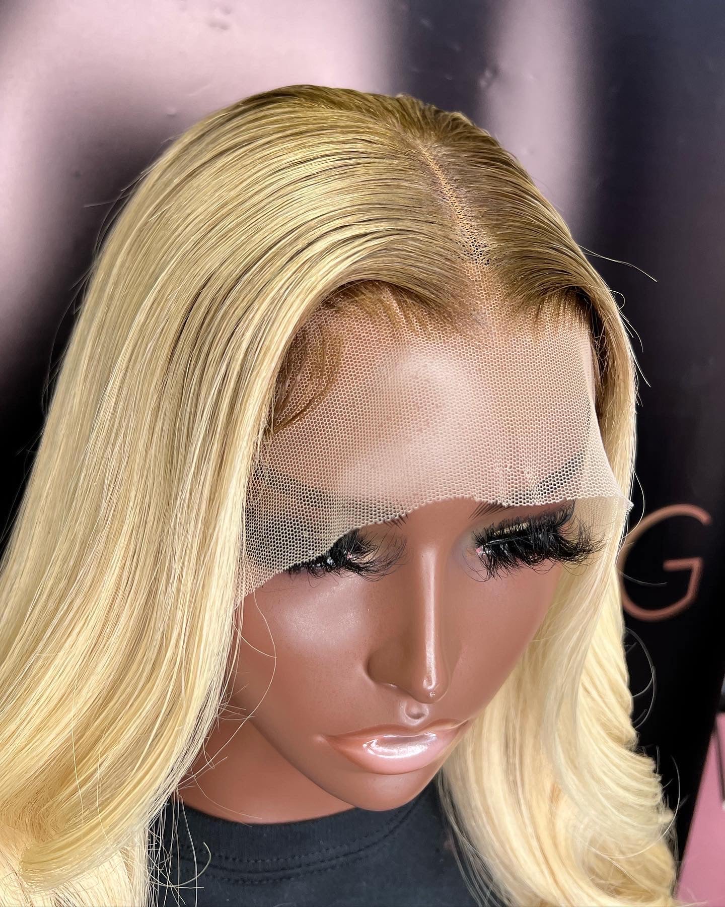 22 INCH 613 BLONDE/ BROWN ROOTS TRANSPARENT FRONTAL LACE WIG