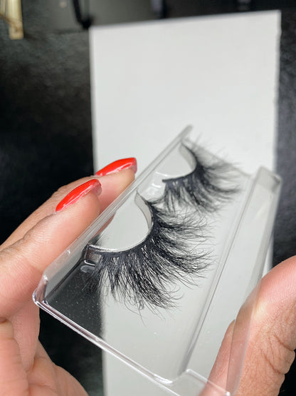 GLAM MINKS  E89