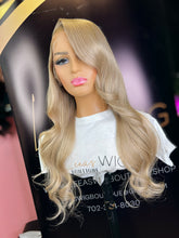 Load image into Gallery viewer, 22 INCH 613 BLONDE BEIGE HD FRONTAL LACE WIG
