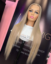 Load image into Gallery viewer, 28 INCH BEIGE BLONDE HD FRONTAL LACE WIG
