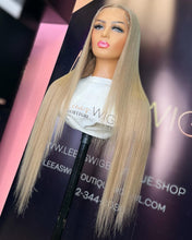 Load image into Gallery viewer, 28 INCH BEIGE BLONDE HD FRONTAL LACE WIG
