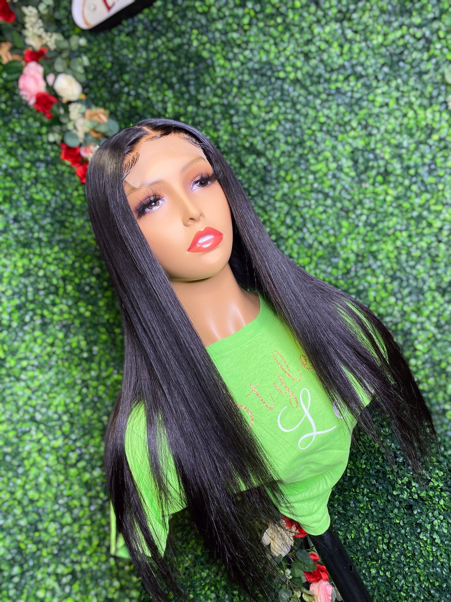 CLOSURE 20” NATURAL BLACK LACE WIG
