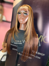 Load image into Gallery viewer, 22 INCH HD CHOCOLATE BROWN/BLONDE HIGHLIGHTS FRONTAL LACE WIG
