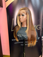 Load image into Gallery viewer, 22 INCH HD CHOCOLATE BROWN/BLONDE STRIPE FRONTAL LACE WIG
